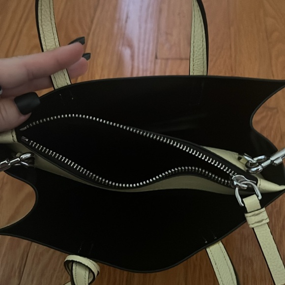 Marc Jacob’s Bag in butter yellow - Picture 3 of 6